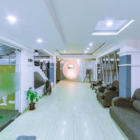 Hotel Athome , Whitefields, Kondapur Hyderabad Eksteriør billede