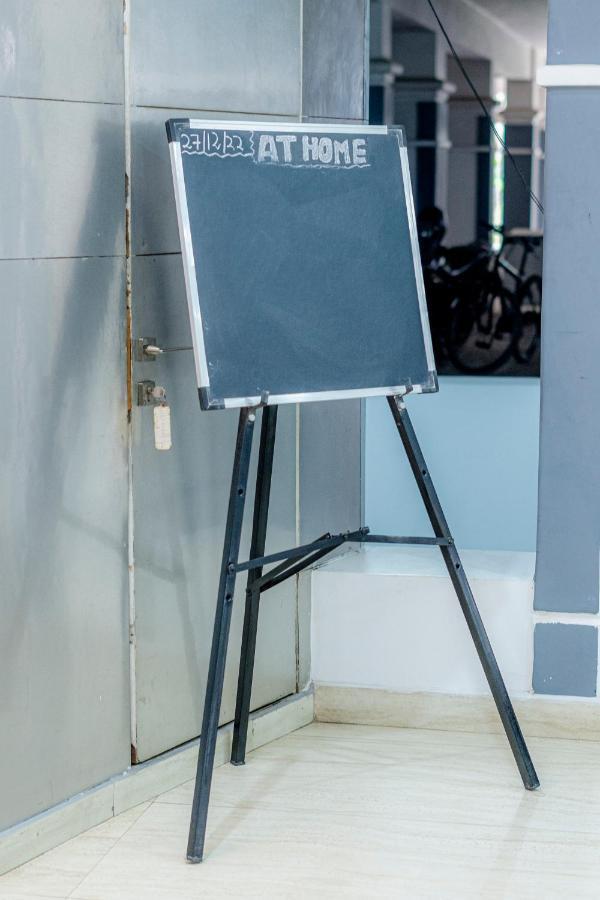 Hotel Athome , Whitefields, Kondapur Hyderabad Eksteriør billede