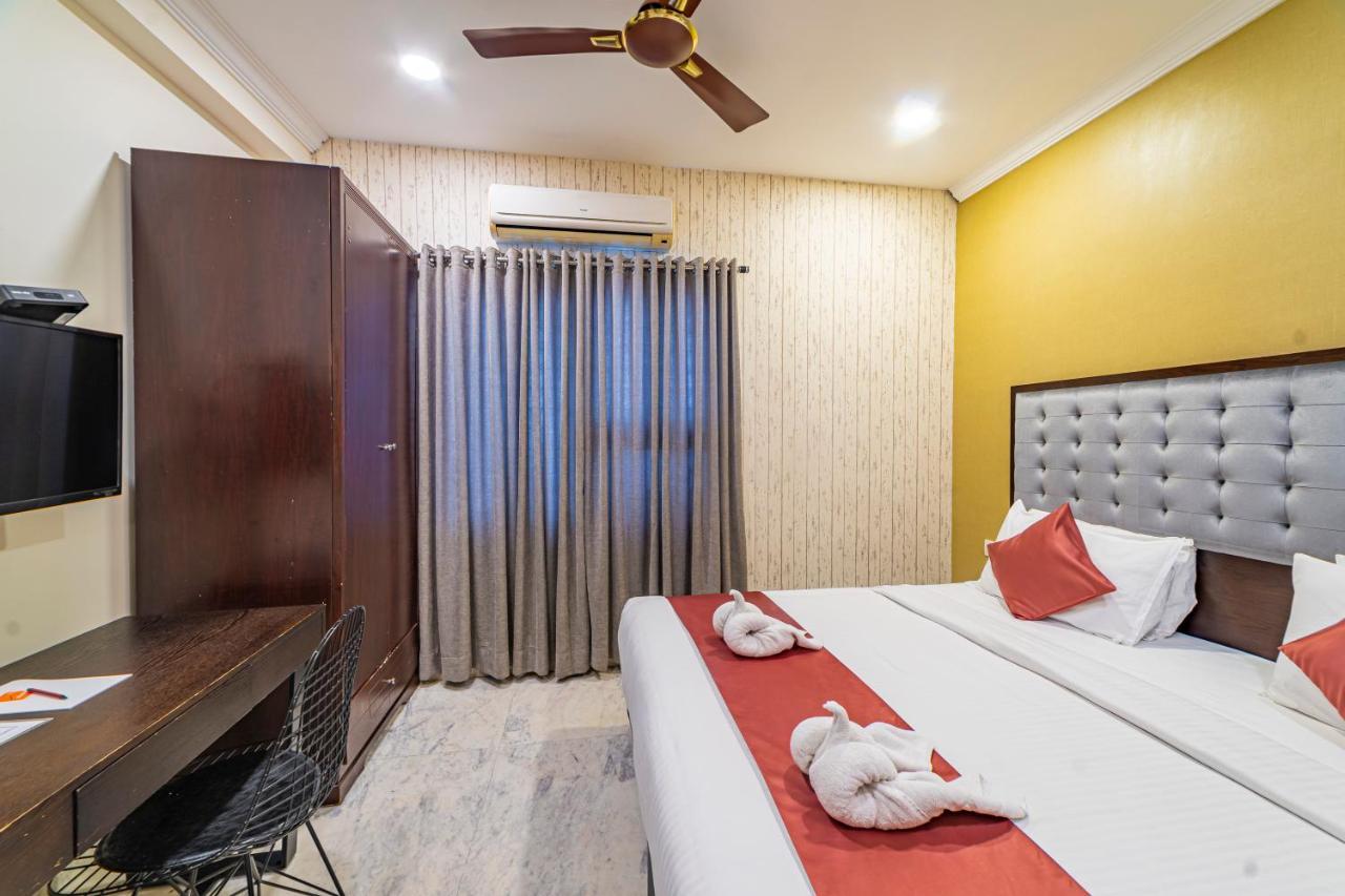 Hotel Athome , Whitefields, Kondapur Hyderabad Eksteriør billede