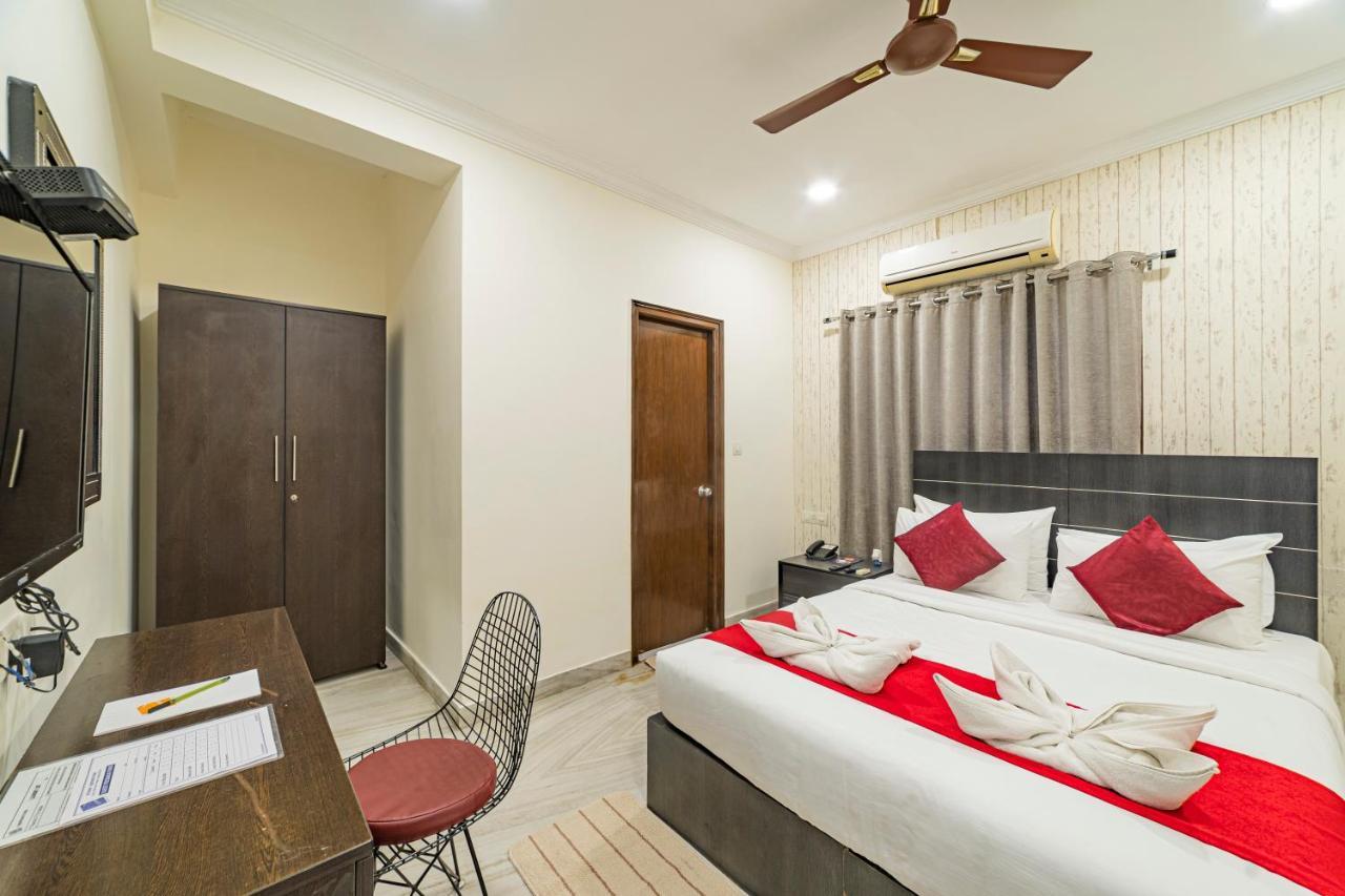 Hotel Athome , Whitefields, Kondapur Hyderabad Eksteriør billede