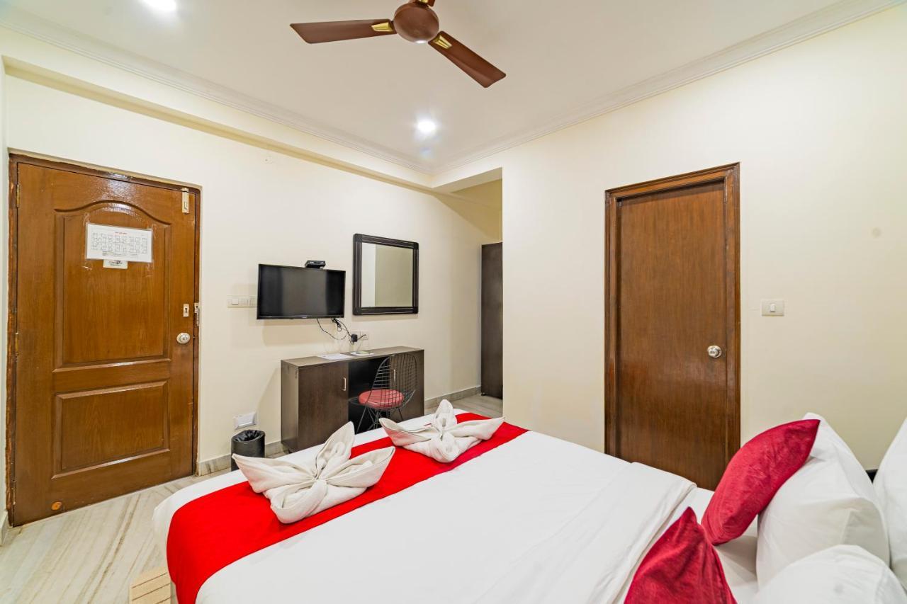 Hotel Athome , Whitefields, Kondapur Hyderabad Eksteriør billede