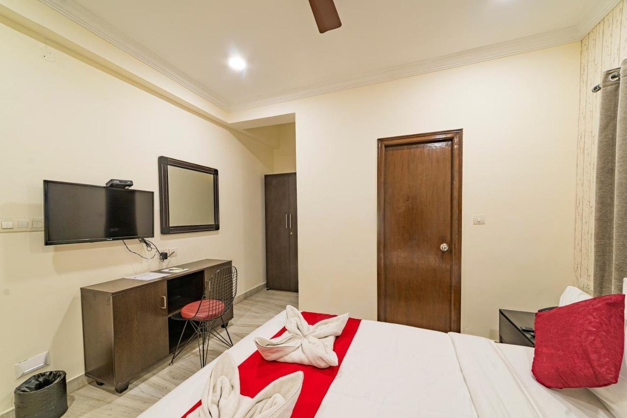 Hotel Athome , Whitefields, Kondapur Hyderabad Eksteriør billede