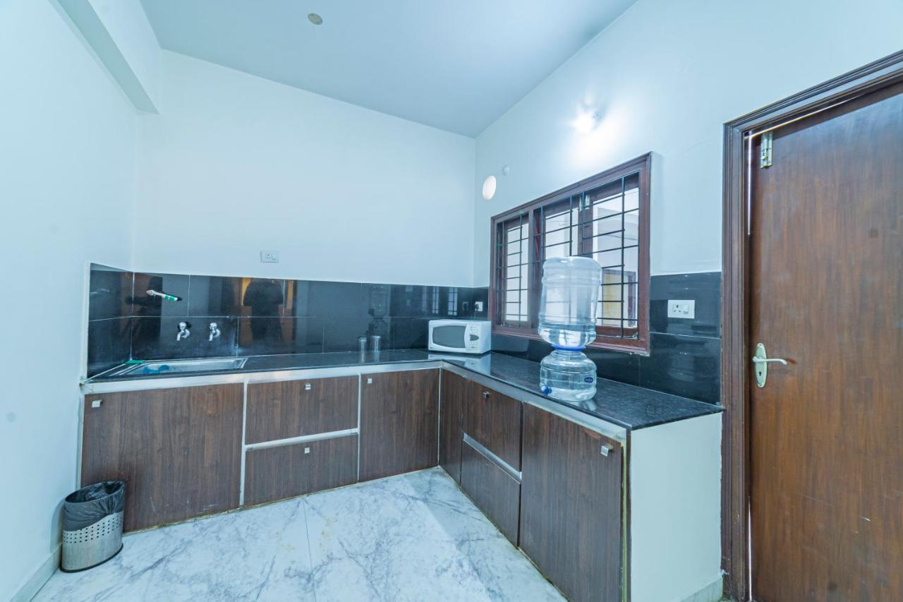 Hotel Athome , Whitefields, Kondapur Hyderabad Eksteriør billede