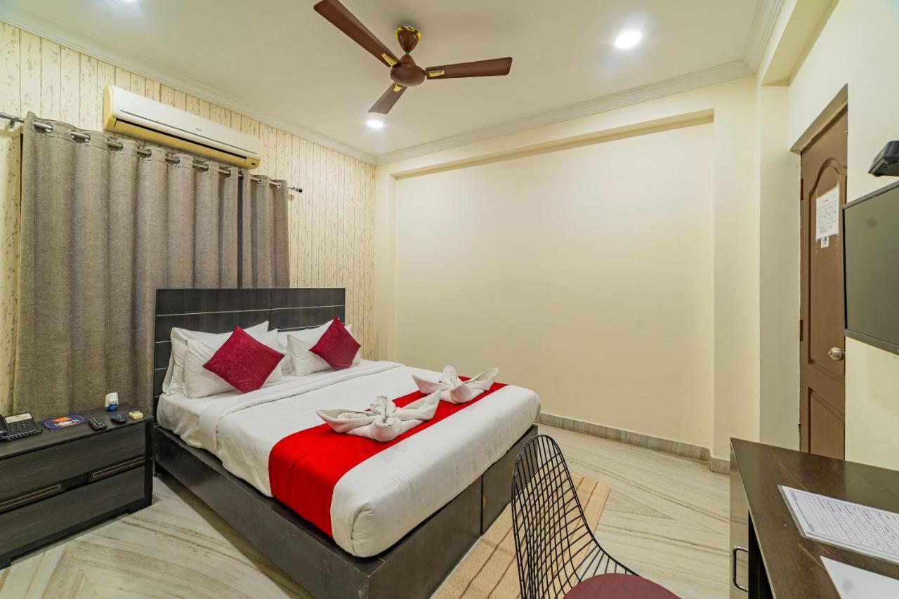 Hotel Athome , Whitefields, Kondapur Hyderabad Eksteriør billede