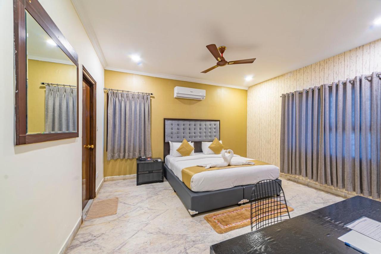 Hotel Athome , Whitefields, Kondapur Hyderabad Eksteriør billede