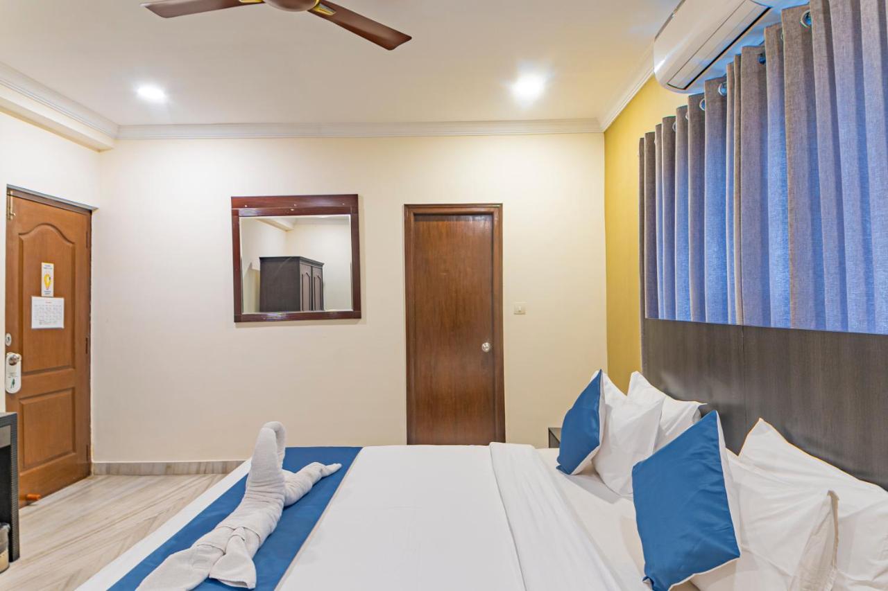 Hotel Athome , Whitefields, Kondapur Hyderabad Eksteriør billede